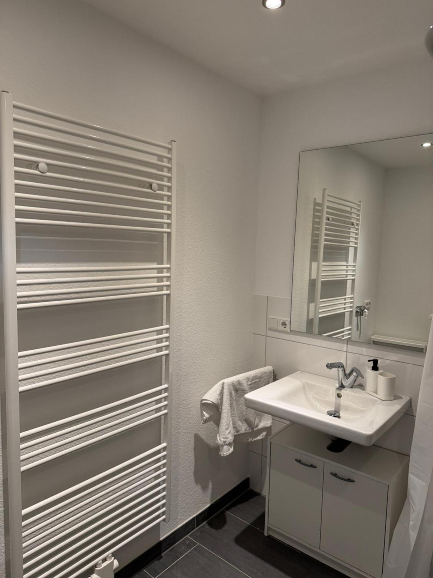 Barrierefreie Wohnung Im Herzen Der Stadt Mit Parkplatz, Wifi Und Tv - Emma Werne Exterior foto